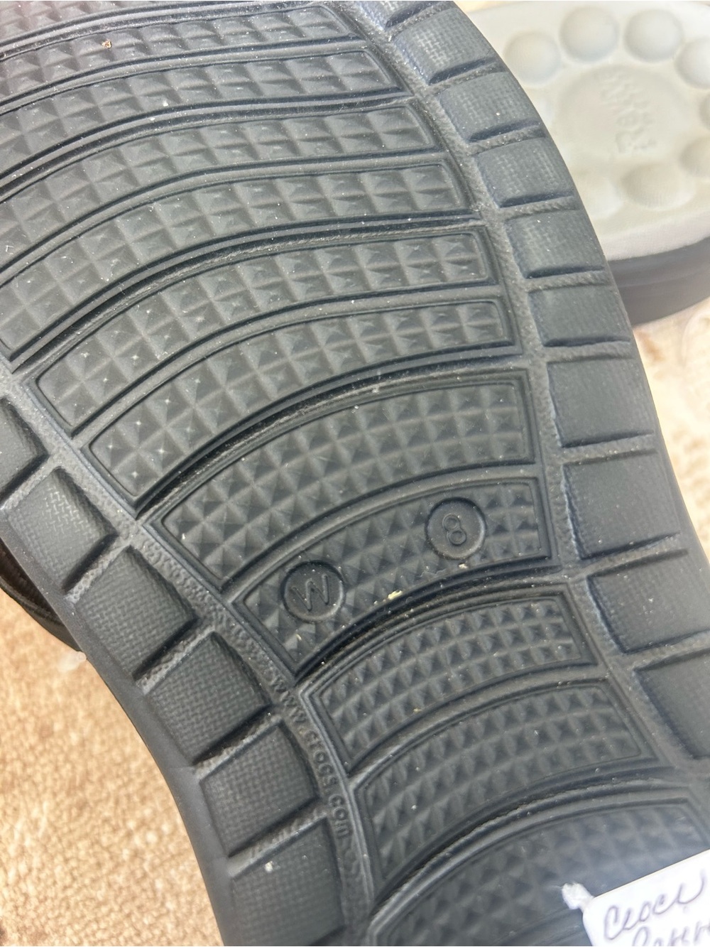CROCS Women’s/Unisex Black and Light Gray Flip Sandals❤️8 - Picture 8 of 9